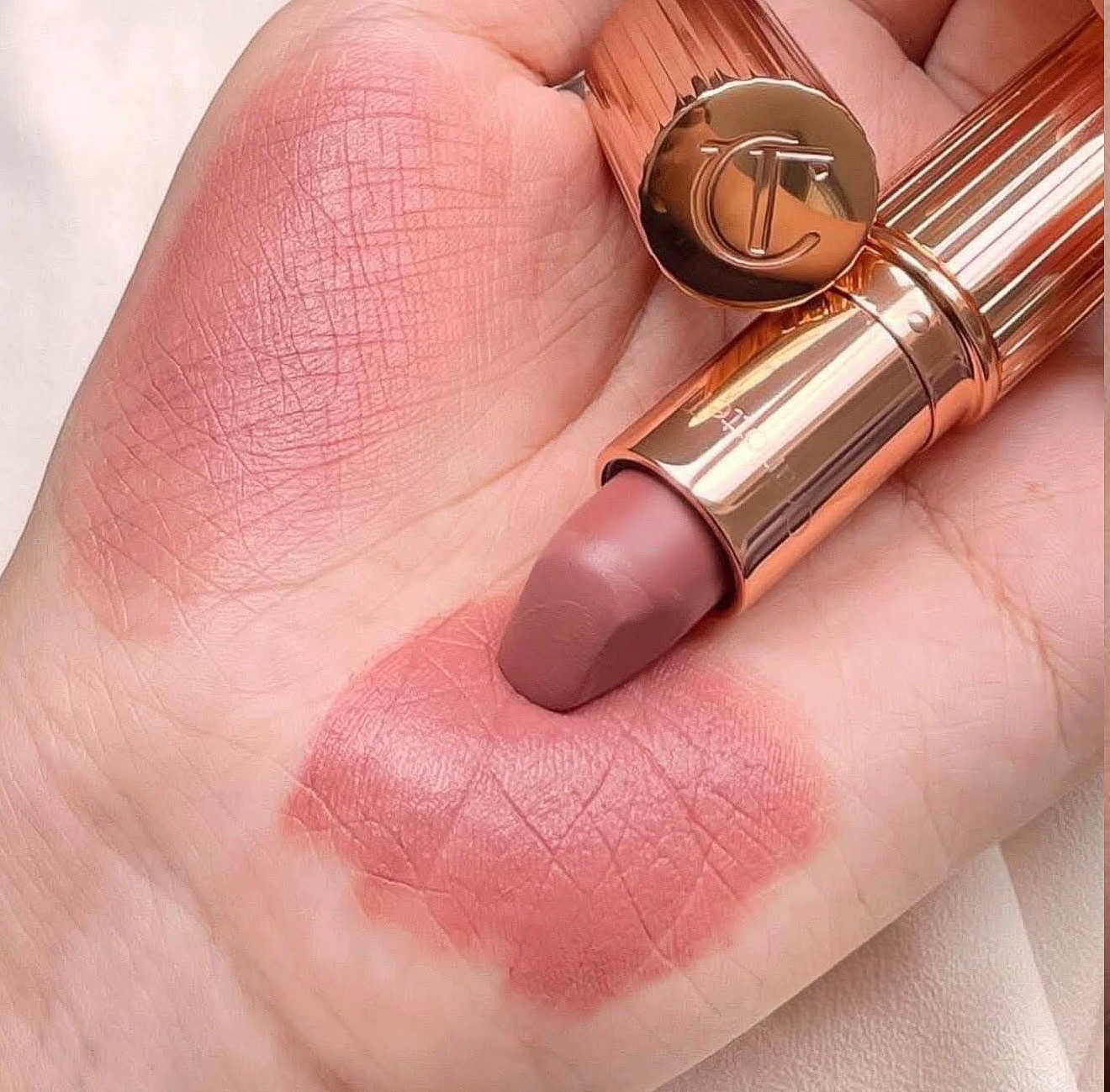 Charlotte Tilbury Mini Matte Revolution Matte Lipstick in Pillowtalk and Mini Face Powder Set - Image 4