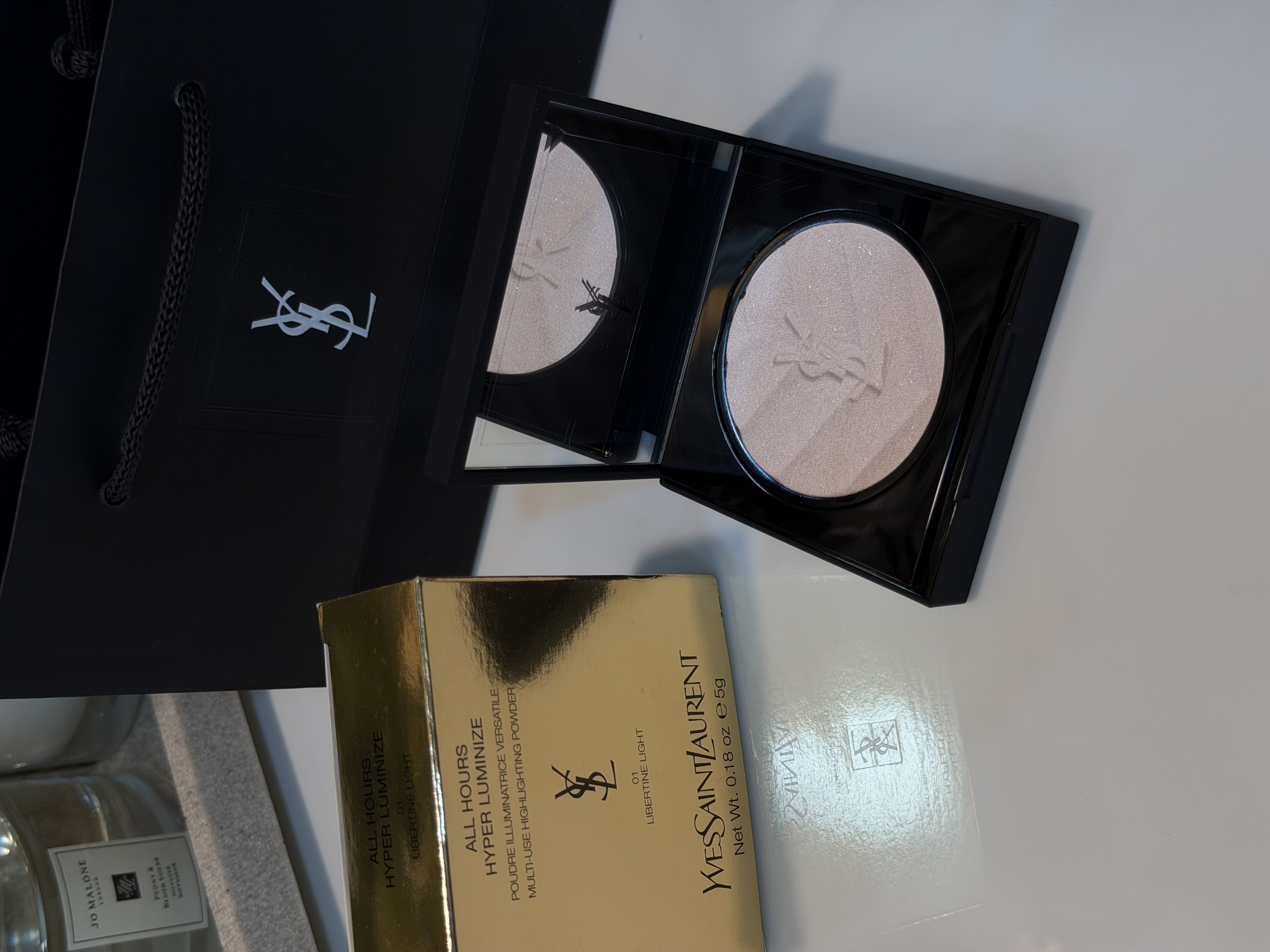YSL All Hours Hyper Luminize Highlighter - 01 Libertine Light - Image 2