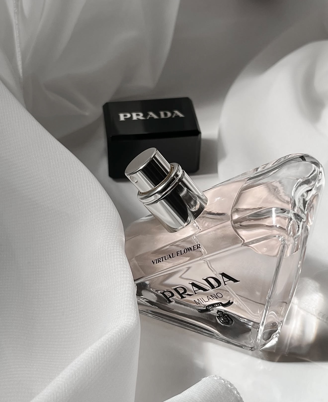 Prada Paradoxe Virtual Flower 90ml - Image 3