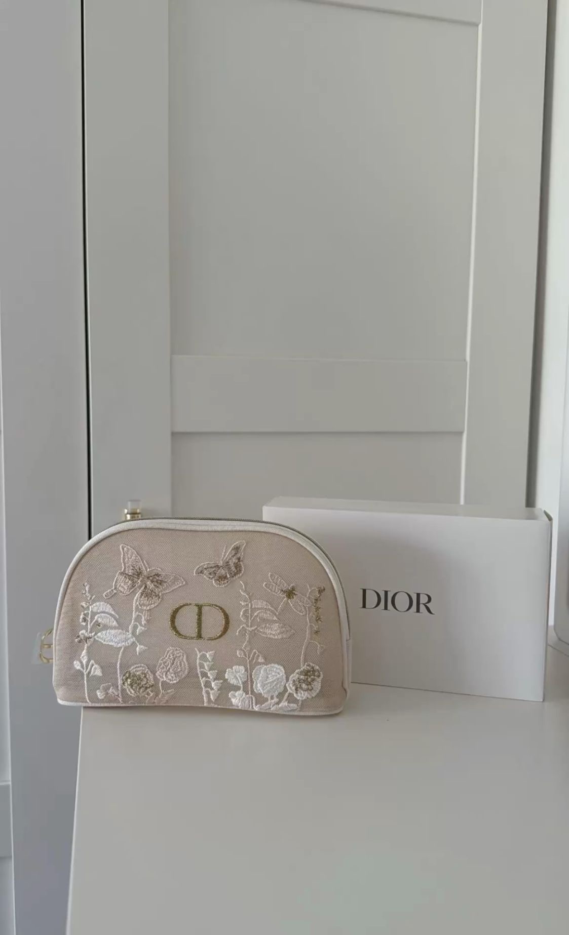 Authentic GWP Dior Butterfly Pouch with box - Image 5