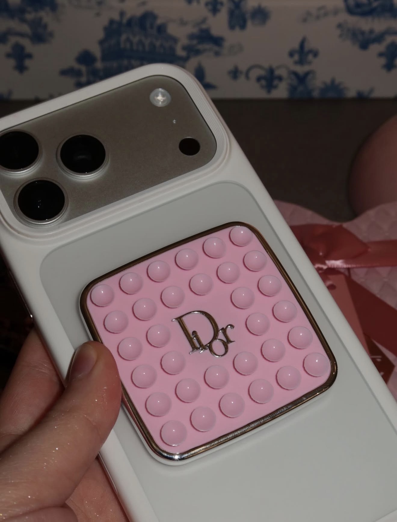 Authentic GWP Dior Octobuddy  - Image 4