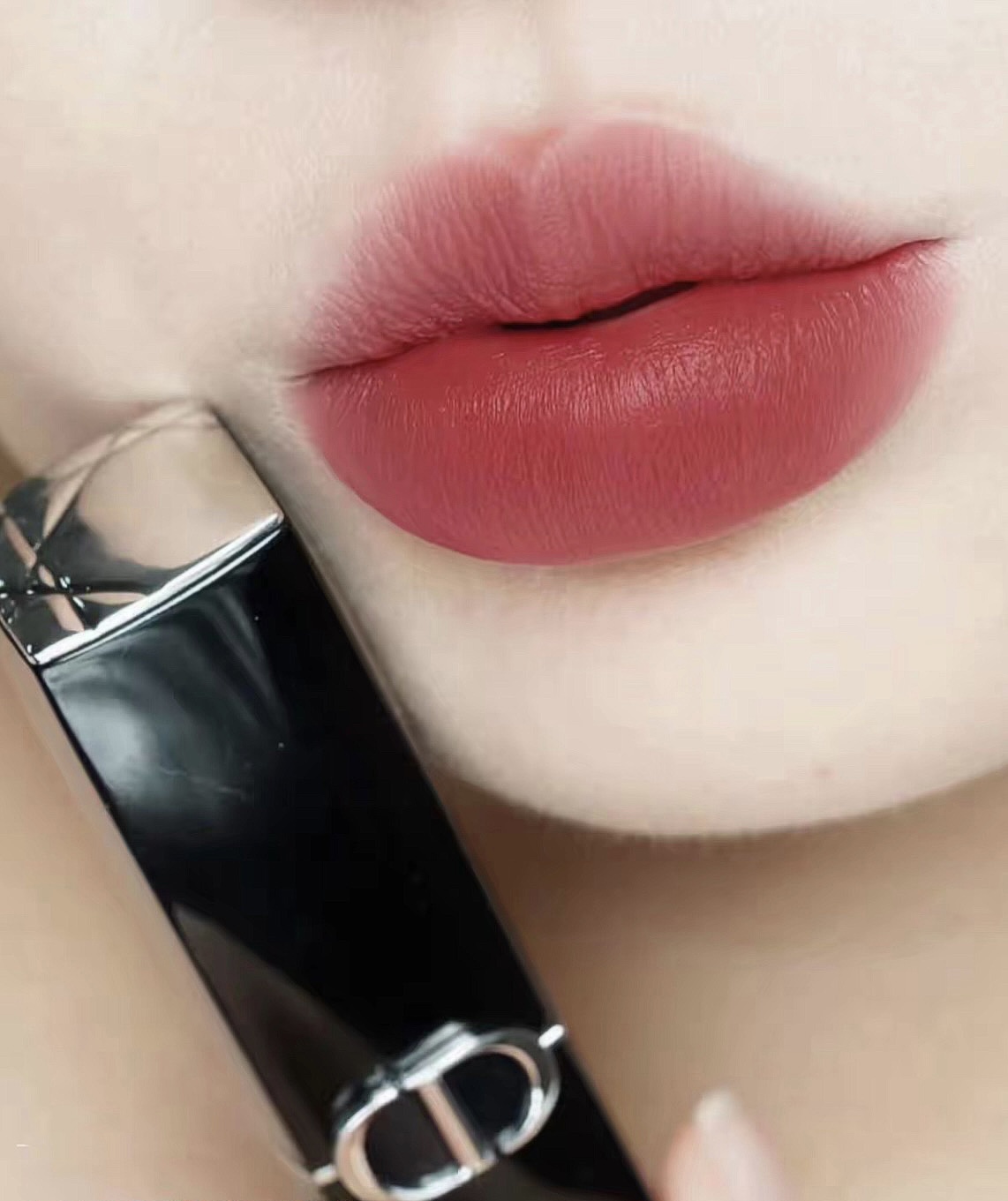 Dior Rouge Travel Size Lipstick No Box - 720 Icone - Image 2