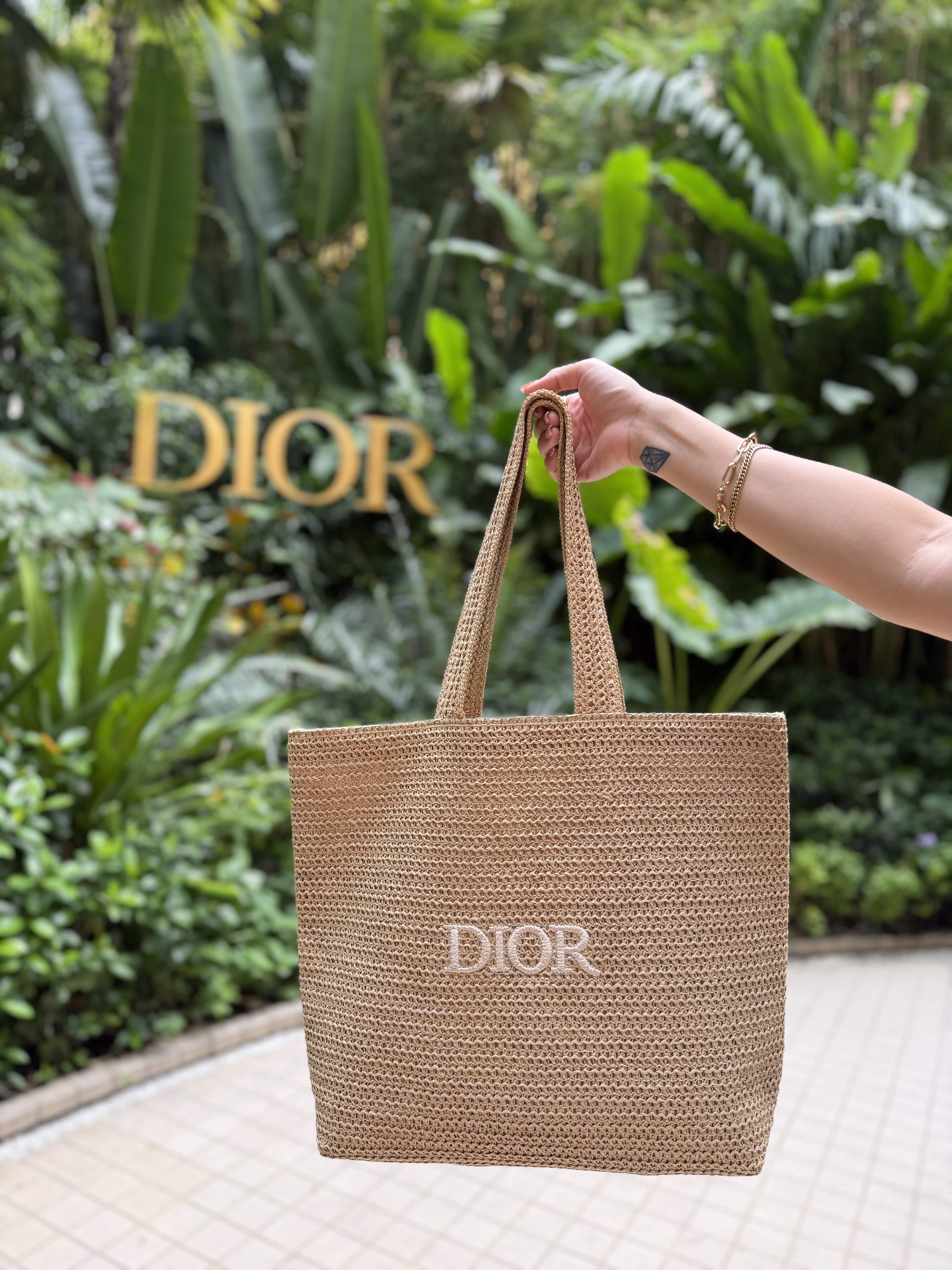 Authentic GWP Dior Tote Raffia Bag - Image 5