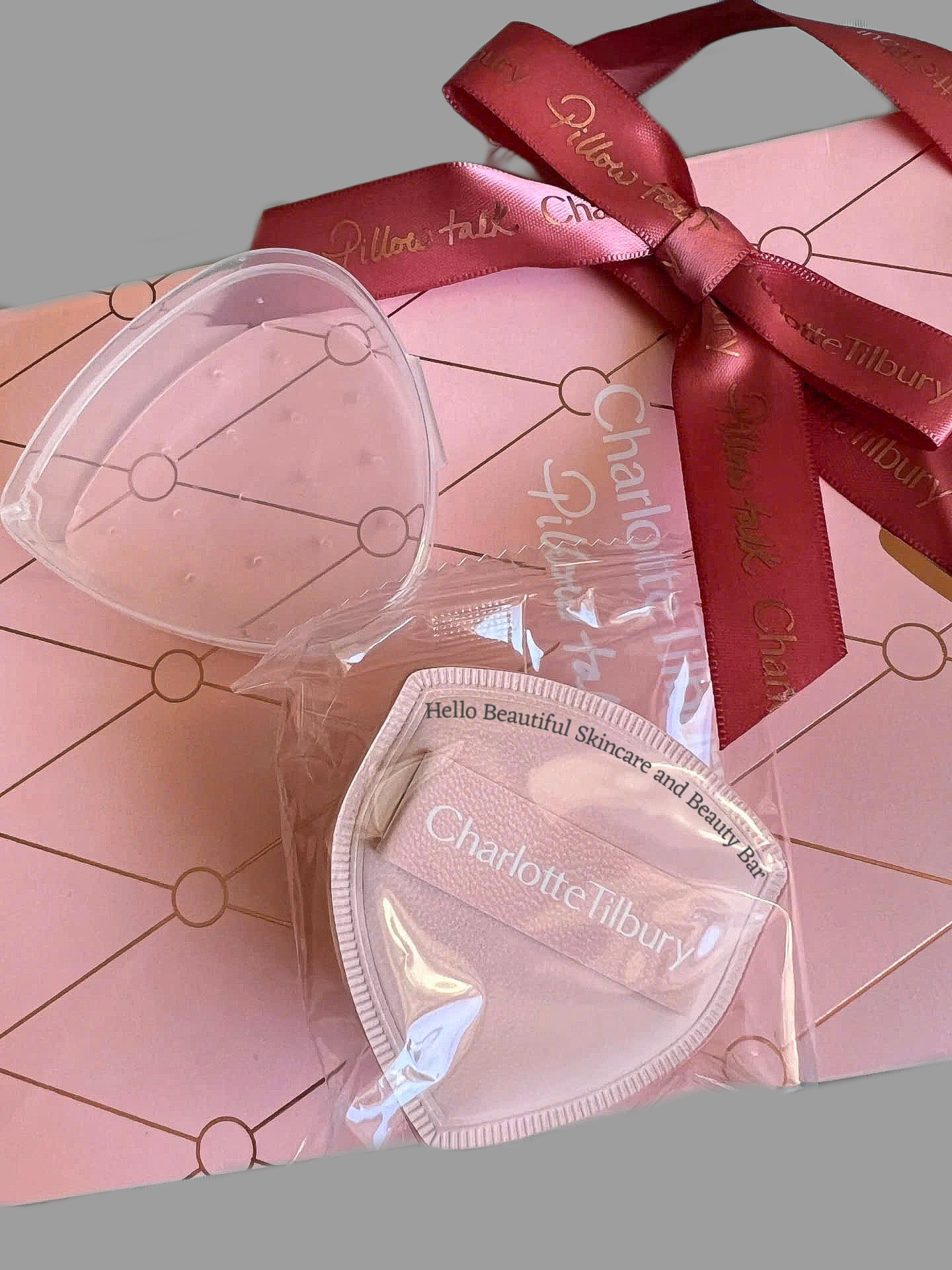 Authentic Charlotte Tilbury Make up Sponge With Clear Case