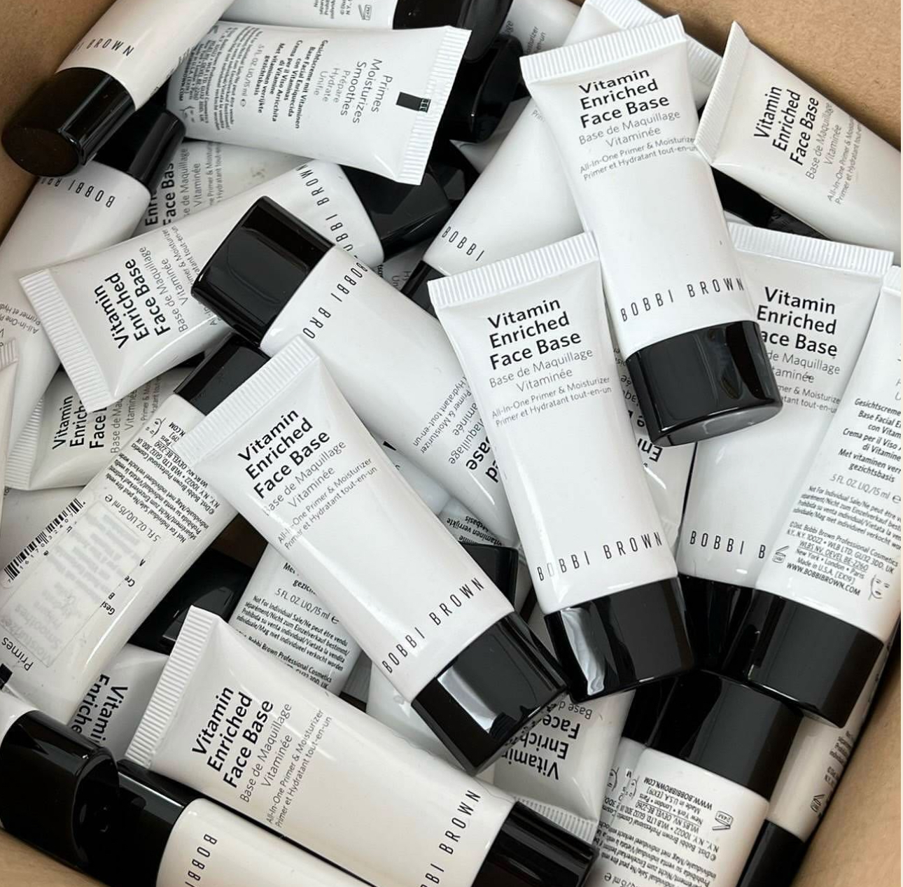 Bobbi Brown Vitamin Enriched Face Base Primer/Moisturizer 15ml  - Image 4