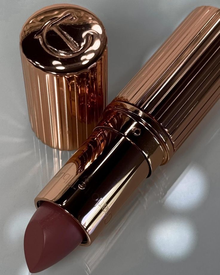 Charlotte Tilbury Walk Of No Shame Full Size Lipstick