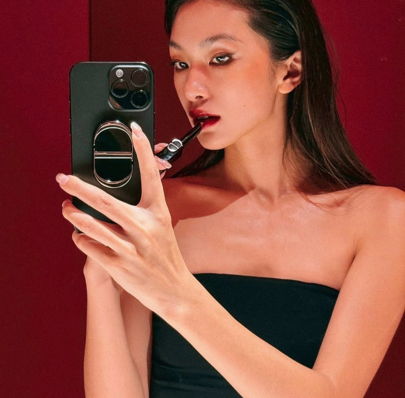 Authentic GWP Dior Phone Miror - Image 3