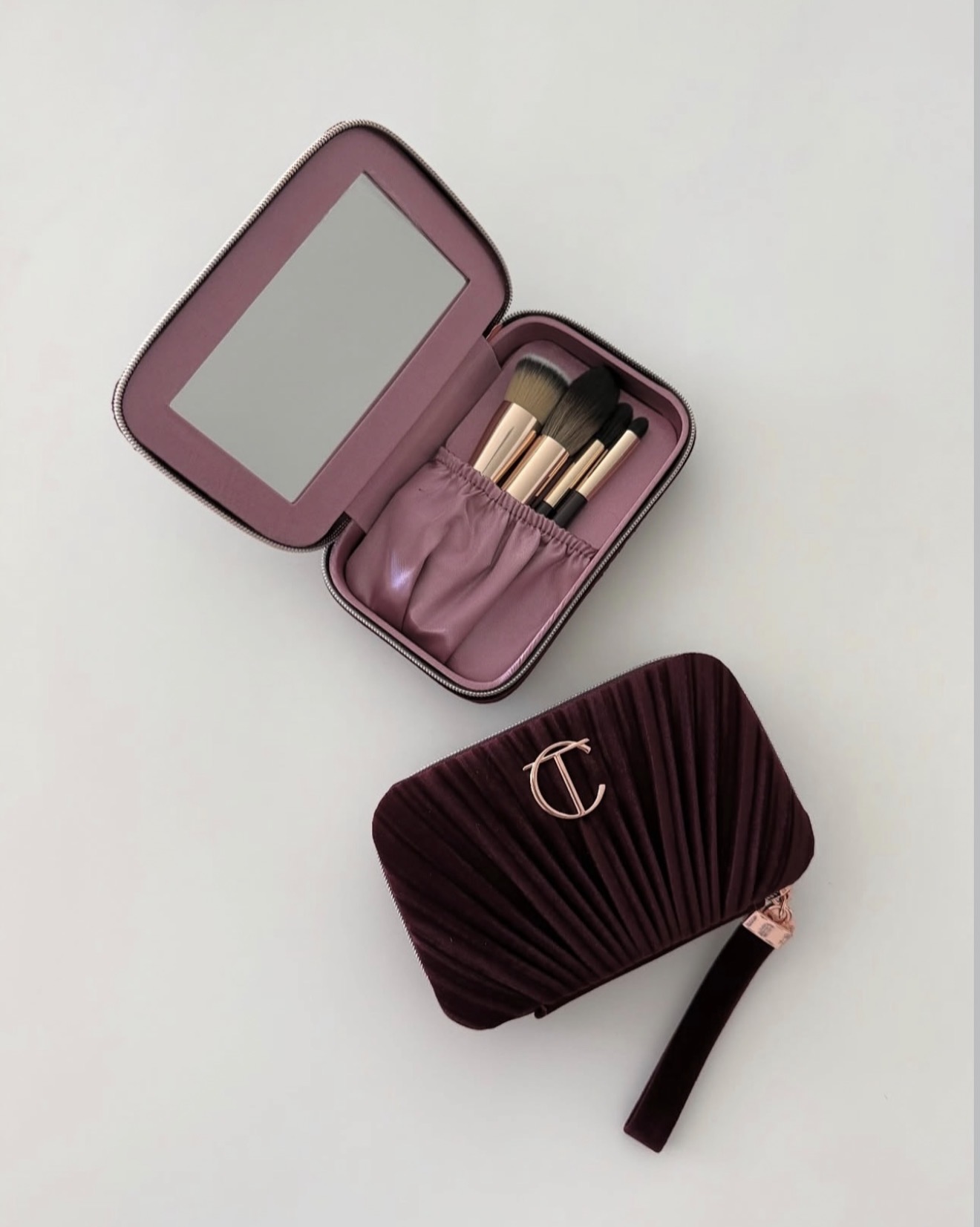Charlotte Tilbury Travel Size Make Up Brushes With Mirror