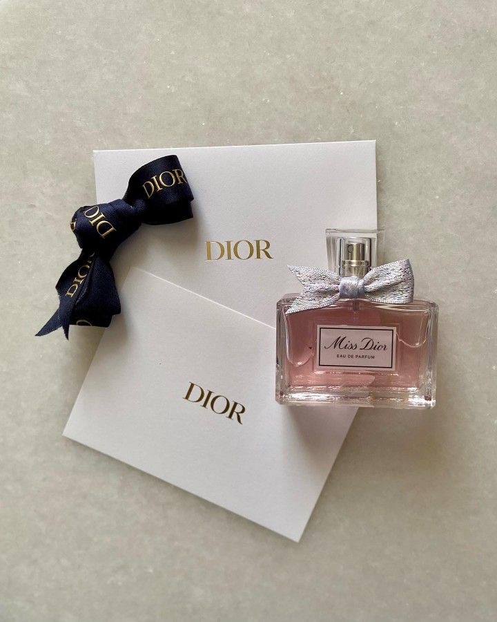 Miss Dior Eau De Parfum 30ml no box with drawstring and FREE paperbag  - Image 2