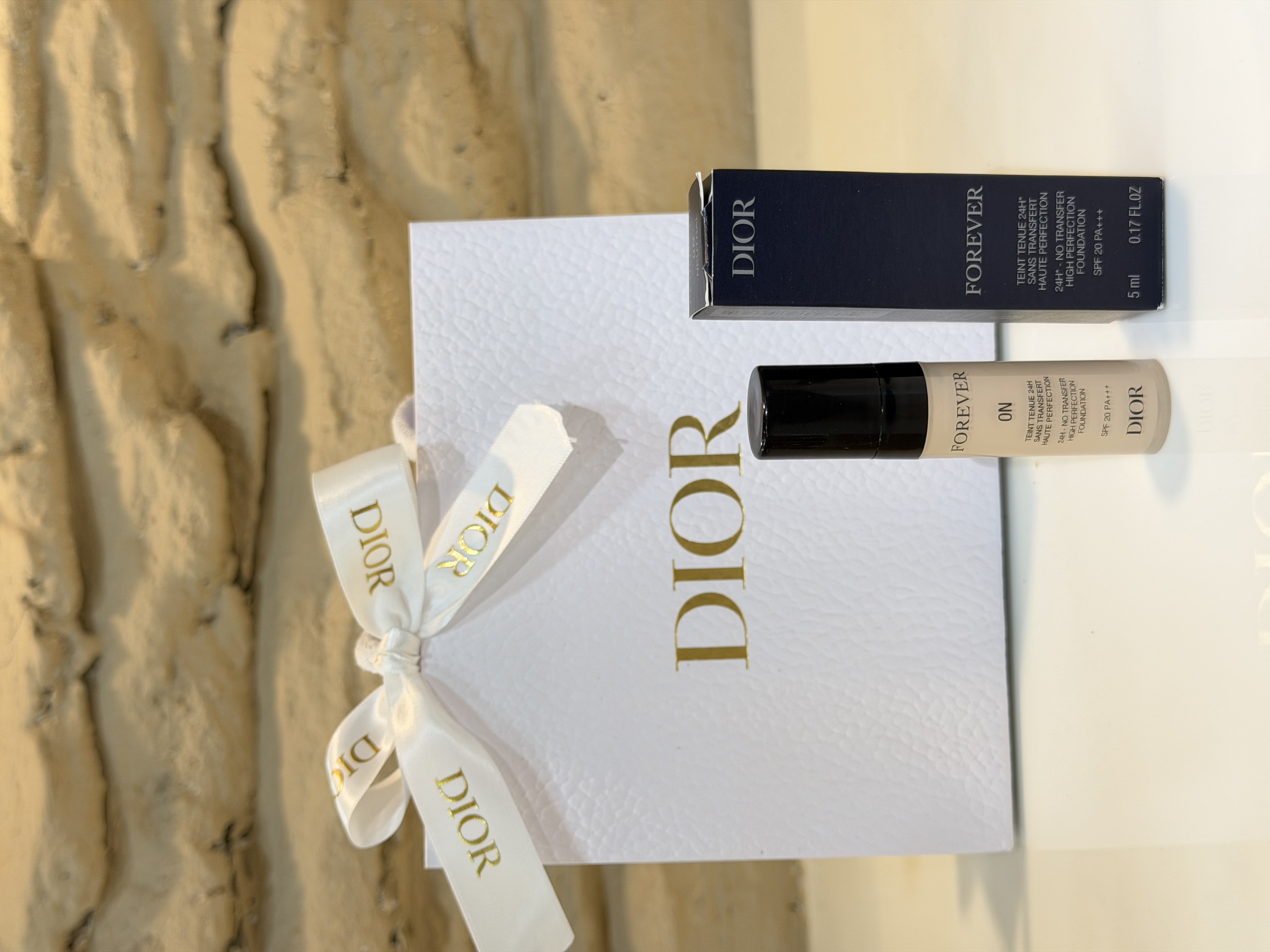 Dior Forever Foundation Mini in 0N