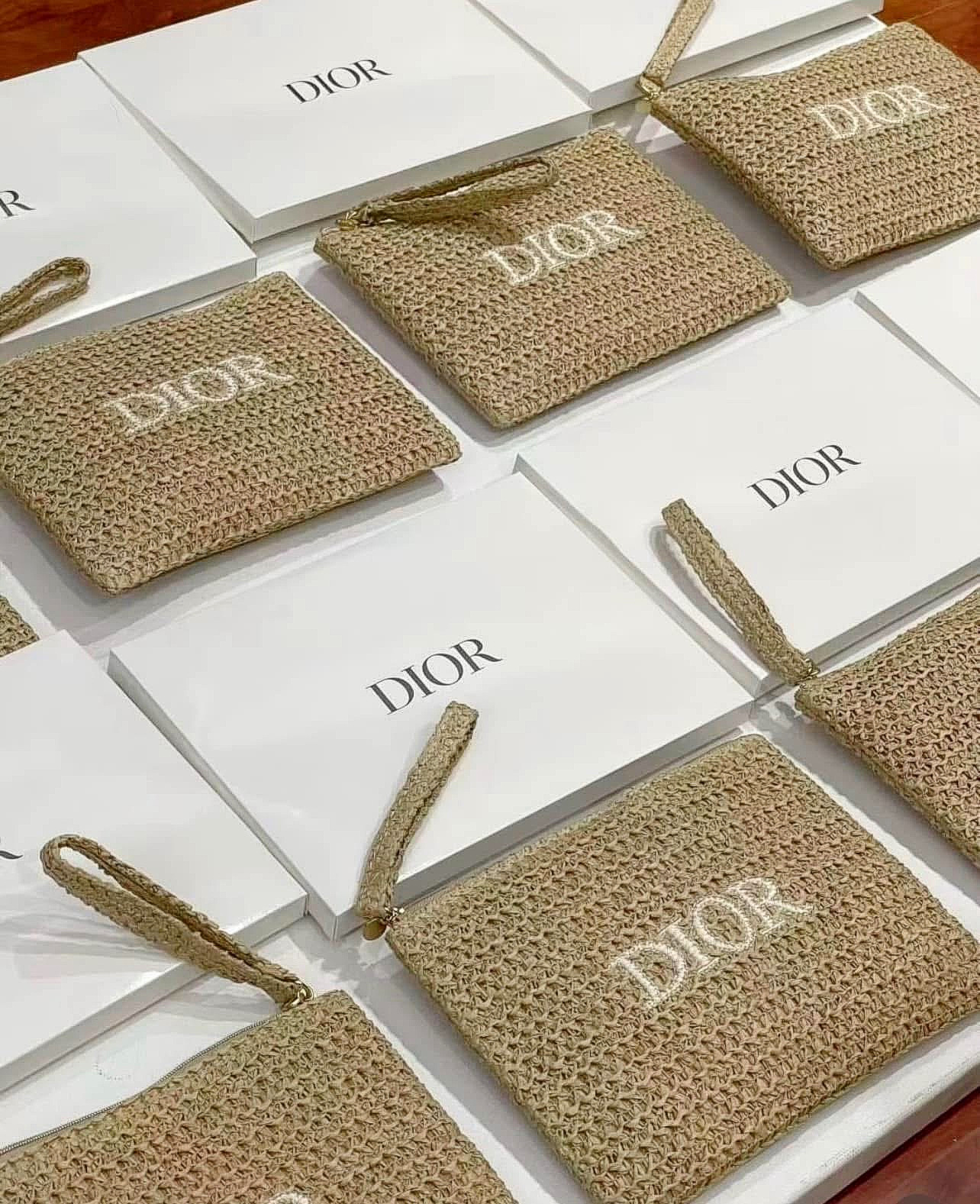 Authentic GWP Dior Raffia Pouch 2025 - Image 4