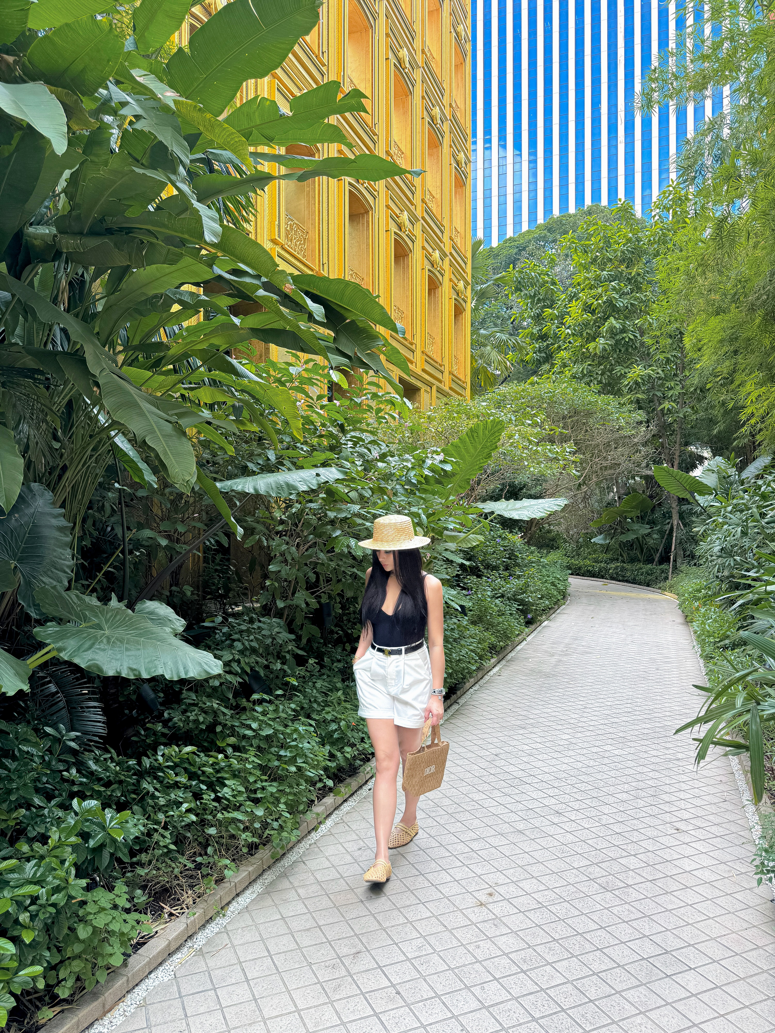 Authentic GWP Dior Raffia Bag Medium Size - Image 7