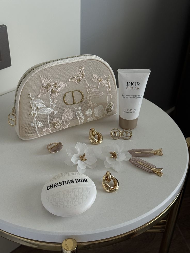 Authentic GWP Dior Butterfly Pouch with box - Image 3