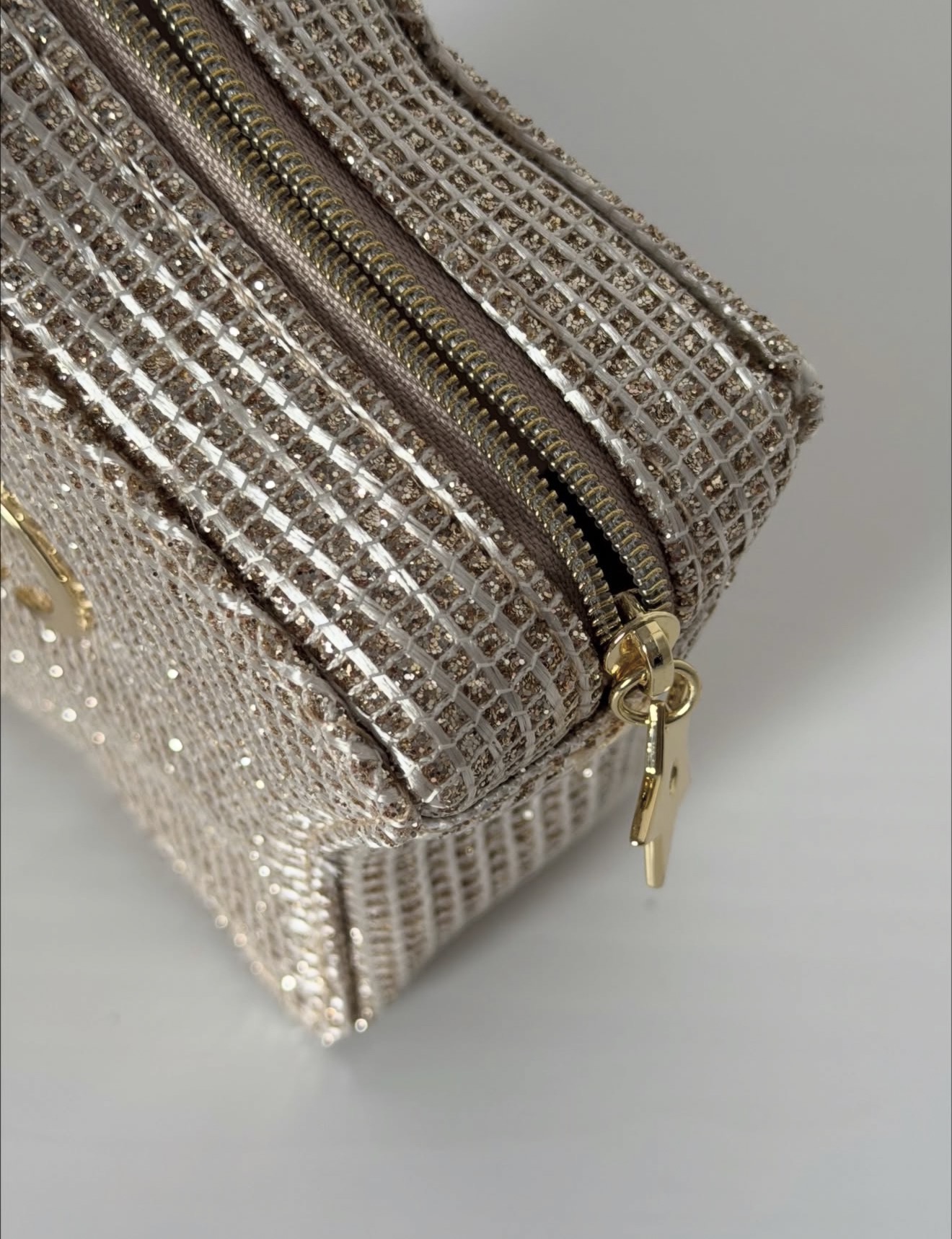 Authentic GWP Dior Holiday Pouch With Mini Perfume - Image 4